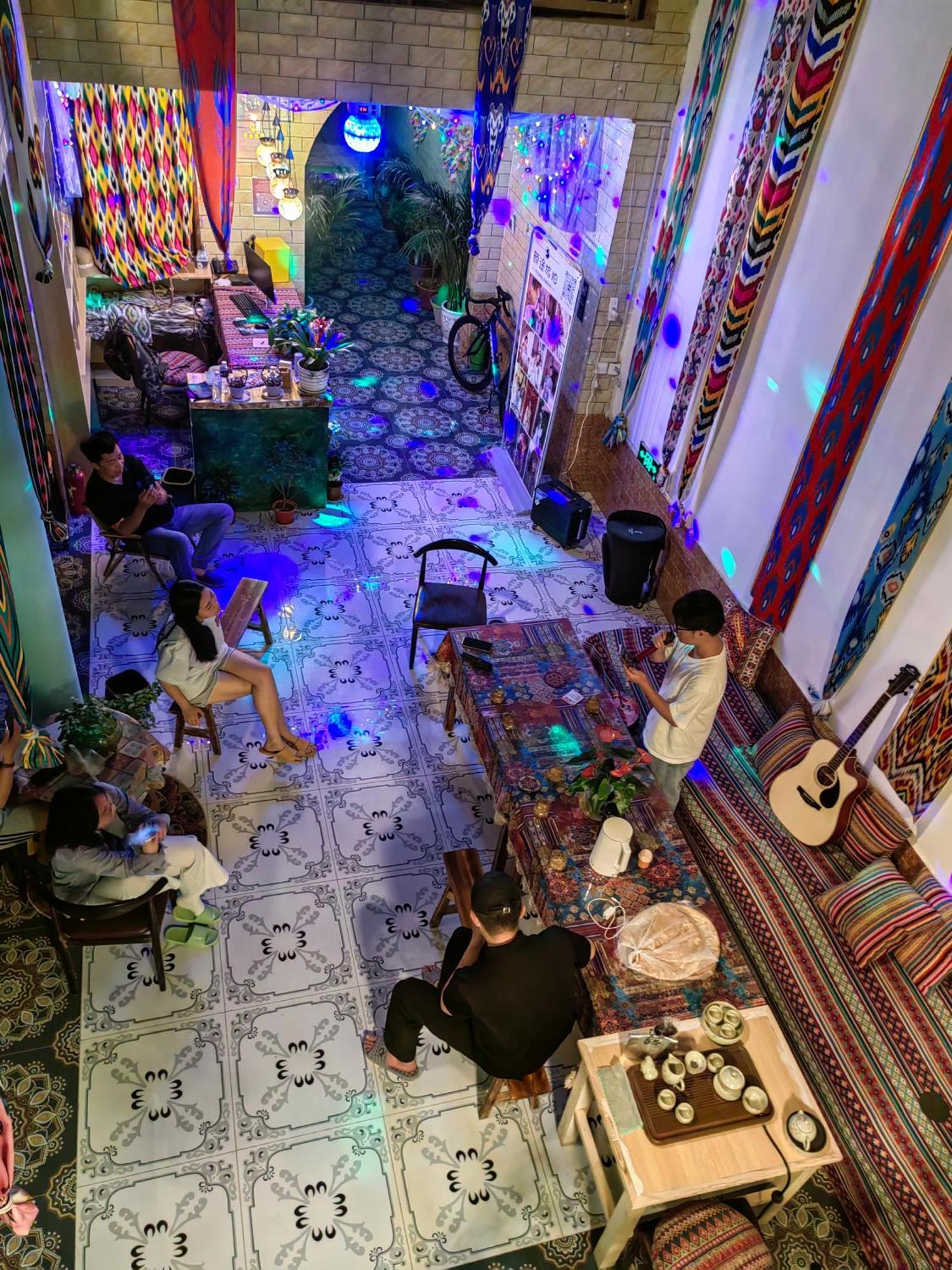 喀什市故人归青年旅店 Exterior foto